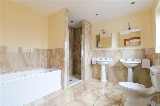 Derrymore, 61A Upper Newcastle Road, Newcastle, Galway