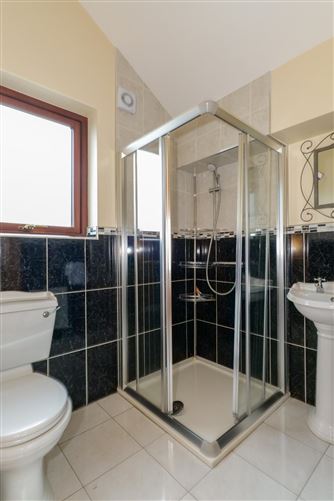 Derrymore, 61A Upper Newcastle Road, Newcastle, Galway