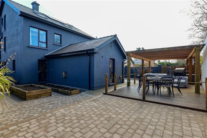 Derrymore, 61A Upper Newcastle Road, Newcastle, Galway