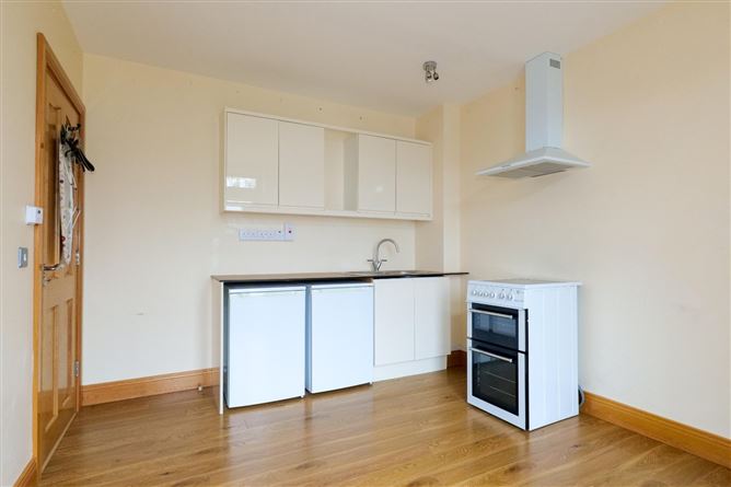 Derrymore, 61A Upper Newcastle Road, Newcastle, Galway