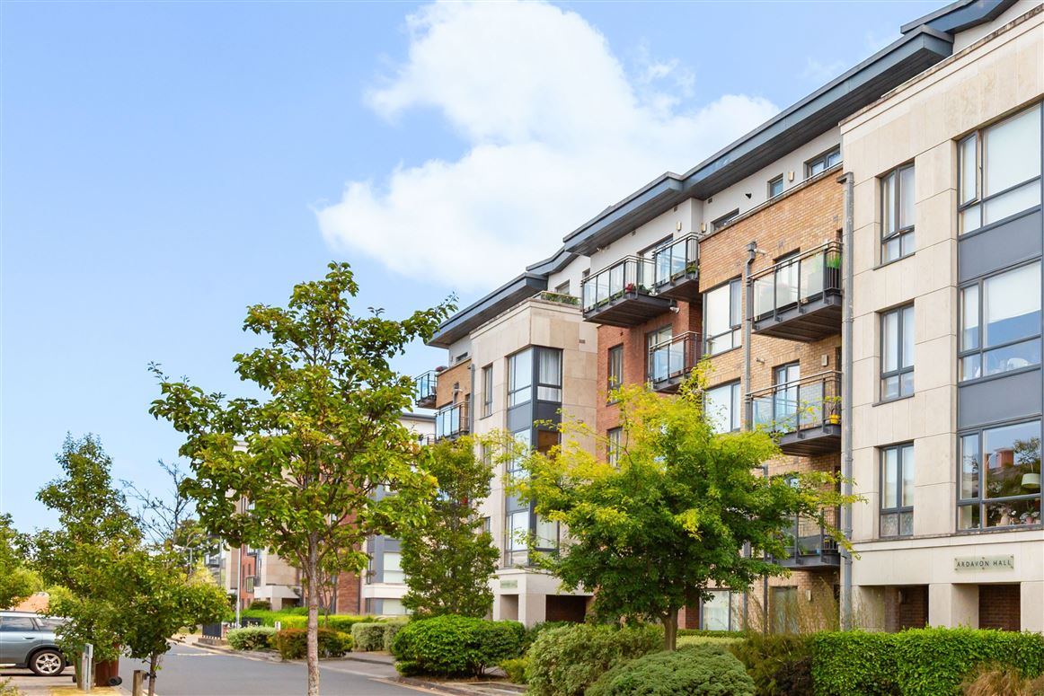 2 Ardavon Hall, Hazelbrook Square, Churchtown, Dublin 14