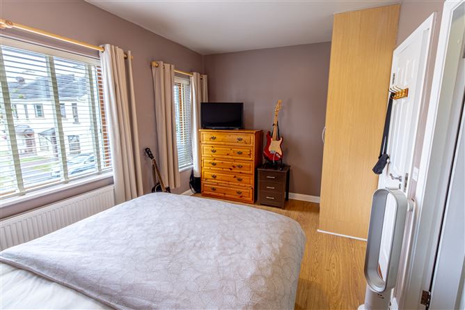 12 Oaklands Court, Ballinalee Road, Longford, Longford