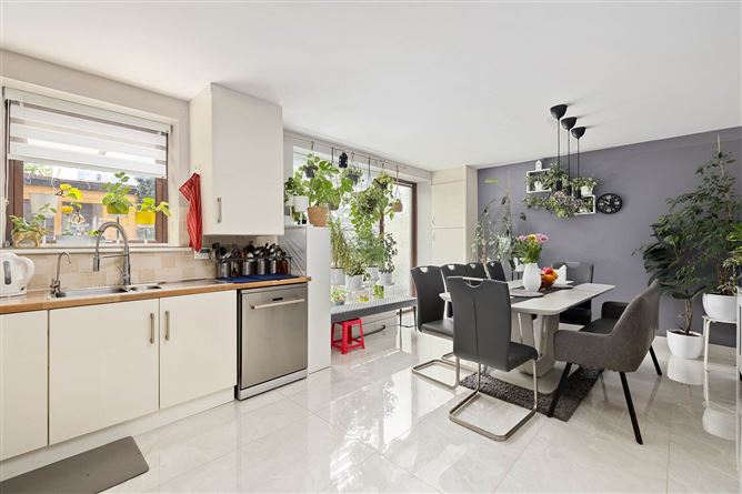 81 Castlegate Way, Adamstown, Lucan, County Dublin